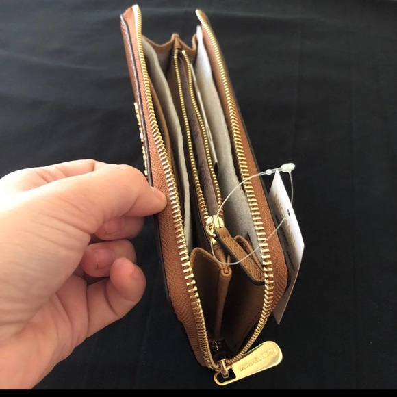 NWT Michael Kors acorn colored wallet - Picture 5 of 7